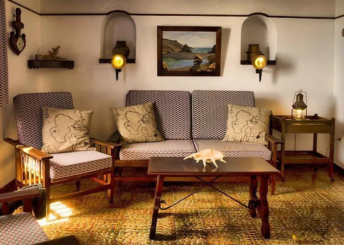 Caleton Del Golfo Hotel *