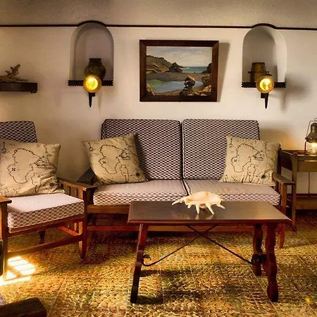 Caleton Del Golfo Hotell *